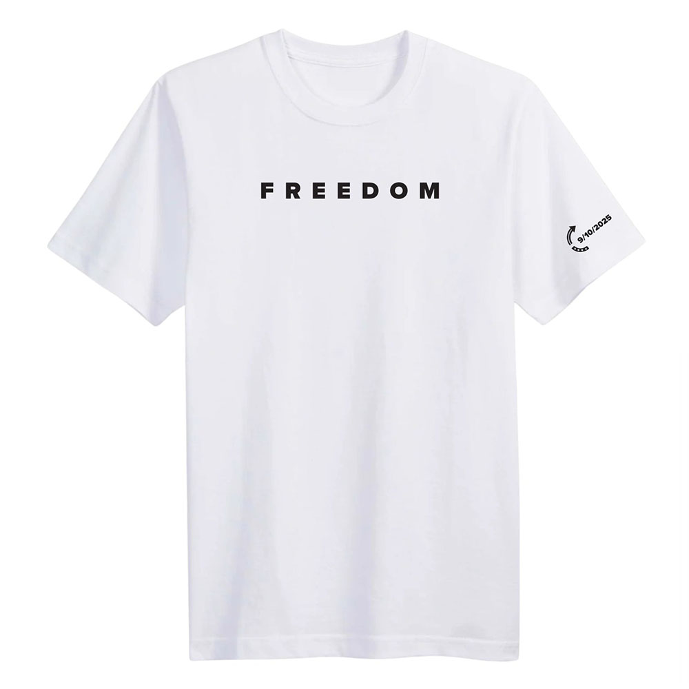 Women Fashion Usa - เสื้อยืดแฟชั่น Freedom Tee สไตล์อเมริกัน Charlie Kirk